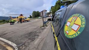 Abetone, malore al rifugio: soccorso con l’elicottero