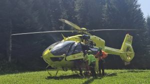 Cade per cinque metri mentre arrampica sul Passo di Volaia: soccorsa una triestina