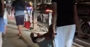VIDEO Unuk (17) kroz Omiš gurao nepokretnu baku (89) u kolicima: Pogledajte prizor snimljen tijekom požara