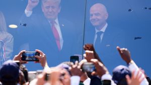 L’ingordigia di Infantino lo ha portato troppo vicino al sole