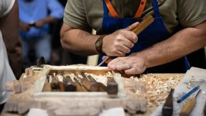 A Venezia mille artigiani in meno nell’ultimo anno, così e-commerce e ipermercati uccidono i mestieri