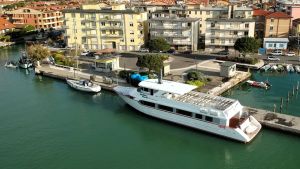 Grado cuore del Delfino fra Trieste e Lignano: oltre 16 mila passeggeri