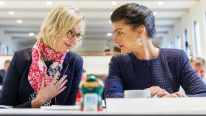 Die Antifaschistin von einst wird zum Helferlein der Rechtsextremen