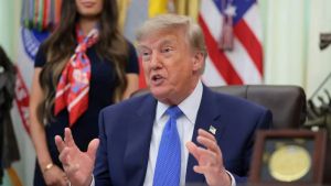 O que há embaixo do topete de Trump?