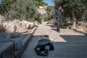 Jewish prayer books reportedly allowed onto Temple Mount for first time