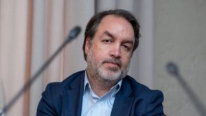 Gonzalo Müller: “Parisi se ha establecido como el único contrapeso real del Gobierno”