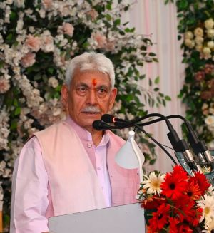 KP Volunteers Turns Selfless Service into a Movement: LG Sinha