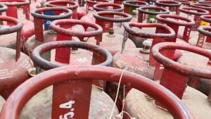 LPG: e-KYC deadline extended for a week; server crashes, app issues torment consumers