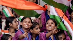Tricolour takes over streets as India celebrates 80th Independence Day | In Pics