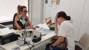 Le lacrime di Edda, 89 anni, rapinata da 2 ragazzini di 13 anni: “Mi hanno rubato la serenità”