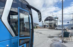 Vi trenger ikke større avstand mellom ungdom i fylket