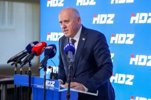 Ivica Ivanišević: Nije li to za plakati - članovi Mladeži HDZ-a maštaju da će jednoga dana postati Branko Bačić
