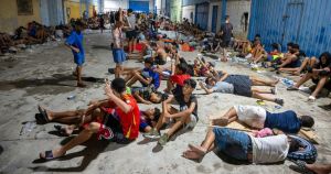 El Gobierno habilita cuatro espacios en Ceuta para albergar a 1.500 migrantes de forma 