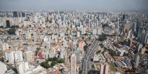 A desigualdade de SP não tem fronteira