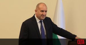 Радев успешно пребори олигарсите. В сънищата си!