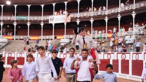 Sergio Rollón pone el broche triunfal a la feria taurina de Gijón