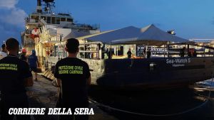 Sea Watch a Napoli con rifugiati, la Regione impegnata nello sbarco