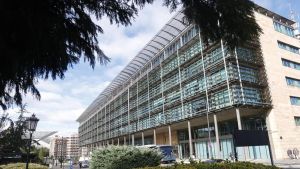 Asturias premiará a funcionarios con puestos en doce concejos despoblados: otras novedades del decreto por el que se evaluará el rendimiento de los empleados públicos