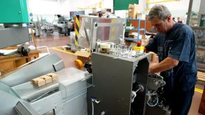 Lavoro, a rischio 2000 posti di lavoro nel Veneziano: «Presto l’impatto della AI»
