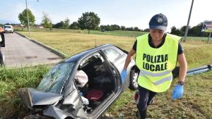 Incidente sulla Castellana: tre giovani feriti, uno grave