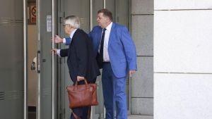 La UCO clona en una sala precintada de la Audiencia Nacional el teléfono que intervino al exjefe de gabinete de Sánchez