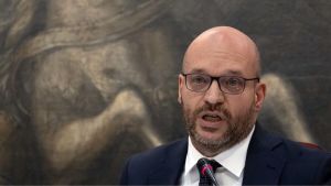 Fontana difende l'unità della Lega: 