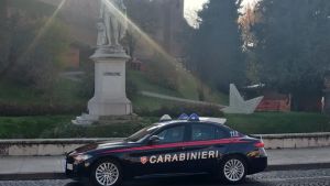 Castelfranco, minaccia un ragazzo al centro commerciale: Daspo di due anni per un 16enne