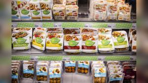 Plantaardige producten in de supermarkt steeds vaker goedkoper dan dierlijk alternatief