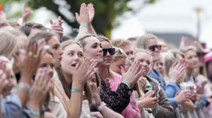 Hva skjer når den hjemvendte studenten plutselig skal dra tilbake igjen?