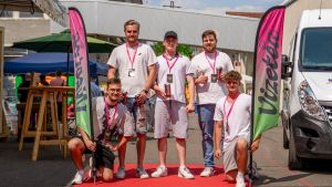 Eistee und Partyspaß: Vizetea-Gründer starten mit einer Idee aus Coronazeiten durch