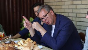 Kako je Vučić oboleo od Guliverovog sindroma?