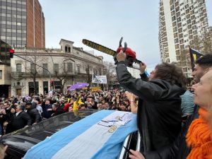 Government relies on ‘chainsaw’ to maintain fiscal surplus
