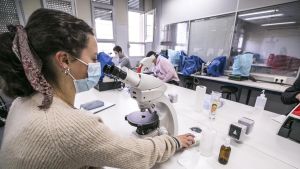 El aumento de estudiantes de doctorado, gran esperanza de la Universidad de Oviedo para garantizar el relevo: 