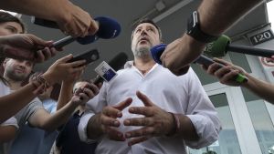 La Lega tette al vento: la devozione furbetta per Salvini e l'appartenenza di un partito tribale. E adesso?