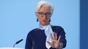 Lagarde dice que Europa no se puede permitir perderse la revolución de la IA