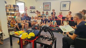 Funkgeräte, Drohnen und Blaulicht: Kinder entdecken die Welt des THW