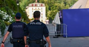 Ivan u Švicarskoj izmasakrirao Vesnu i Sanju: Supruzi zadao 84 uboda nožem, a kćer napao 129 puta