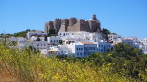 Τα νησιά πέρα από τις διακηρύξεις
