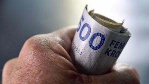 33-årig stamkunde betalte med falsk 500-kroneseddel - fem timer senere bankede p...