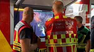 Können Polizeihubschrauber gegen Waldbrände helfen?