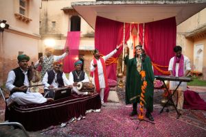 Aabha Hanjura, Khan Brothers’ new single breaks internet