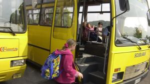 A Ronchi arriva la terza linea dello scuolabus per ridurre le auto