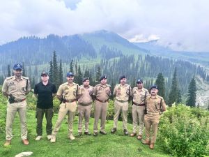 J&K DGP Conducts Operational Review of Temporary Operating Bases in Pir Panjal