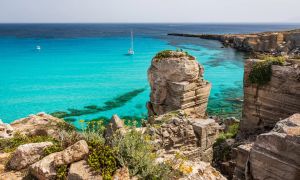 (VIDEO) Iz filmske Itake v turistični hit: Hollywood odkril mali sicilijanski otok