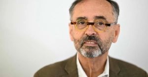 Robert Ménard : cet amour-là, les femmes n’en veulent pas, par Giulia Foïs