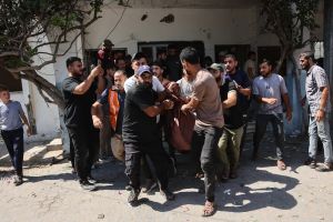 At least 10 said killed in Gaza airstrikes that Israel says targeted Hamas commanders