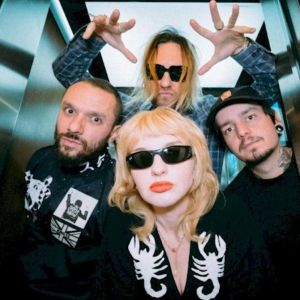 Deb and The Mentals abre show do Foo Fighters em BH e lança EP 