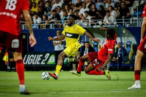 Foot – Ligue 2 : « Faire taire ceux qui me disaient fini », Axel Bamba veut renaître au Pau FC
