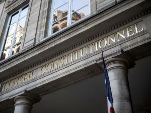 Aide à mourir : quand le Conseil constitutionnel entérine la suprématie du caractère religieux d’un établissement de soins