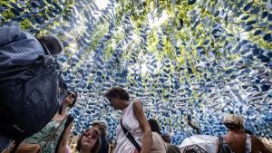 Gràcia premia a la plaza Rovira i Trias por su homenaje a Antònia Font como la calle mejor decorada de las fiestas de 2026